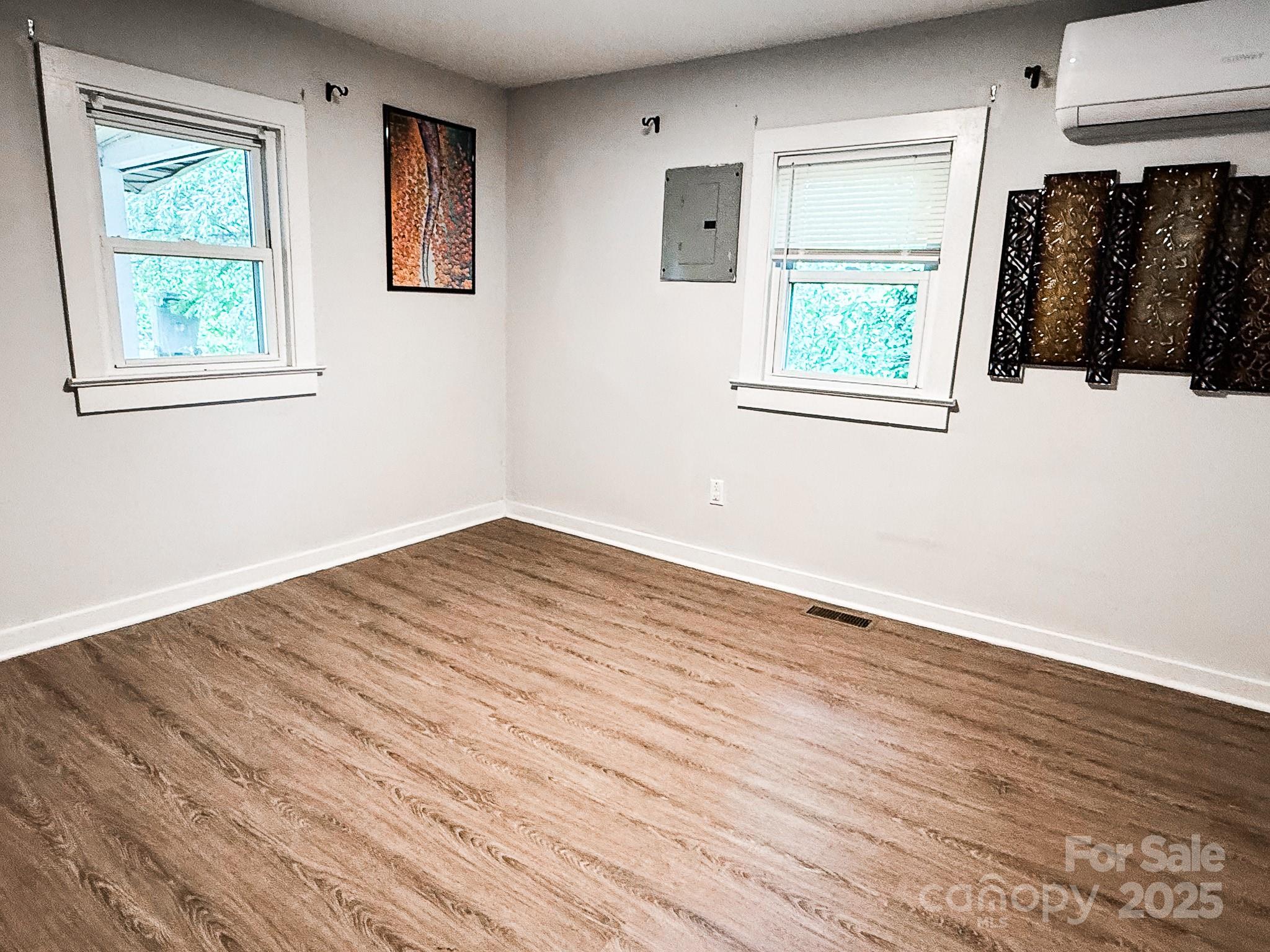116 N Blue Ridge Avenue