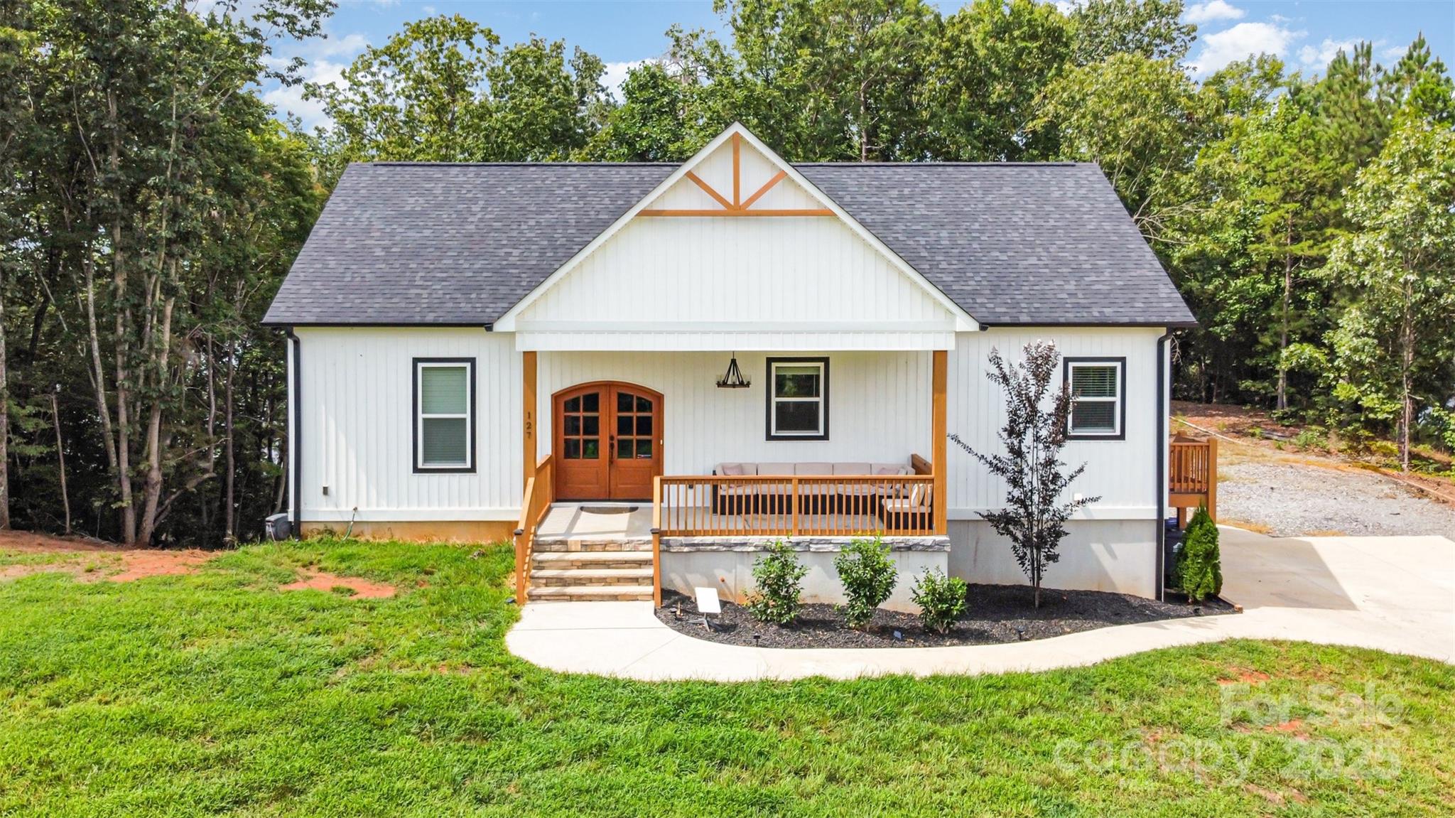 127 Beacon Ridge Drive