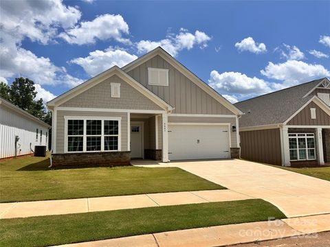 6697 Star Drive 17 Sherrills Ford NC 28673