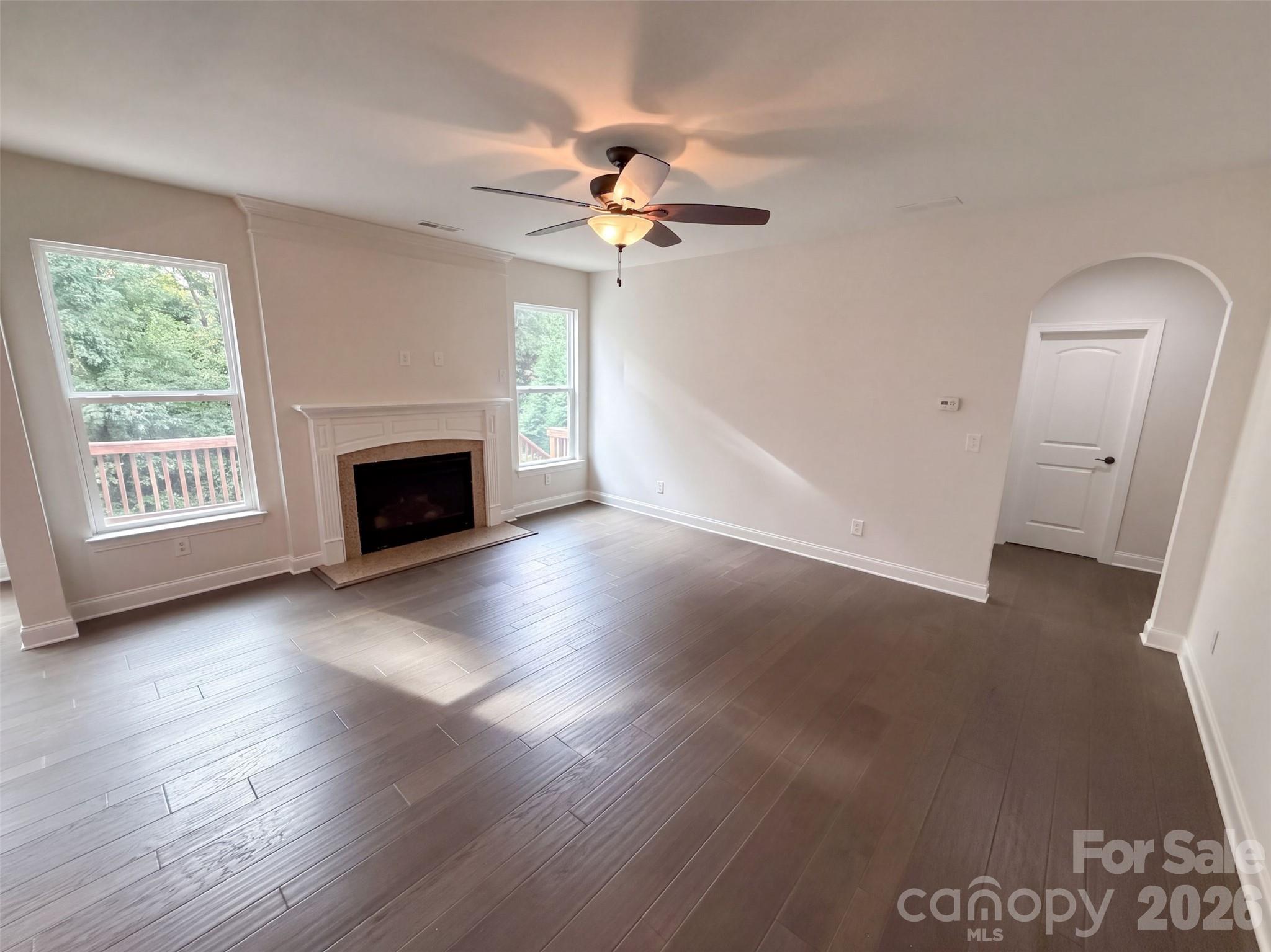 2530 Logan Caroline Lane