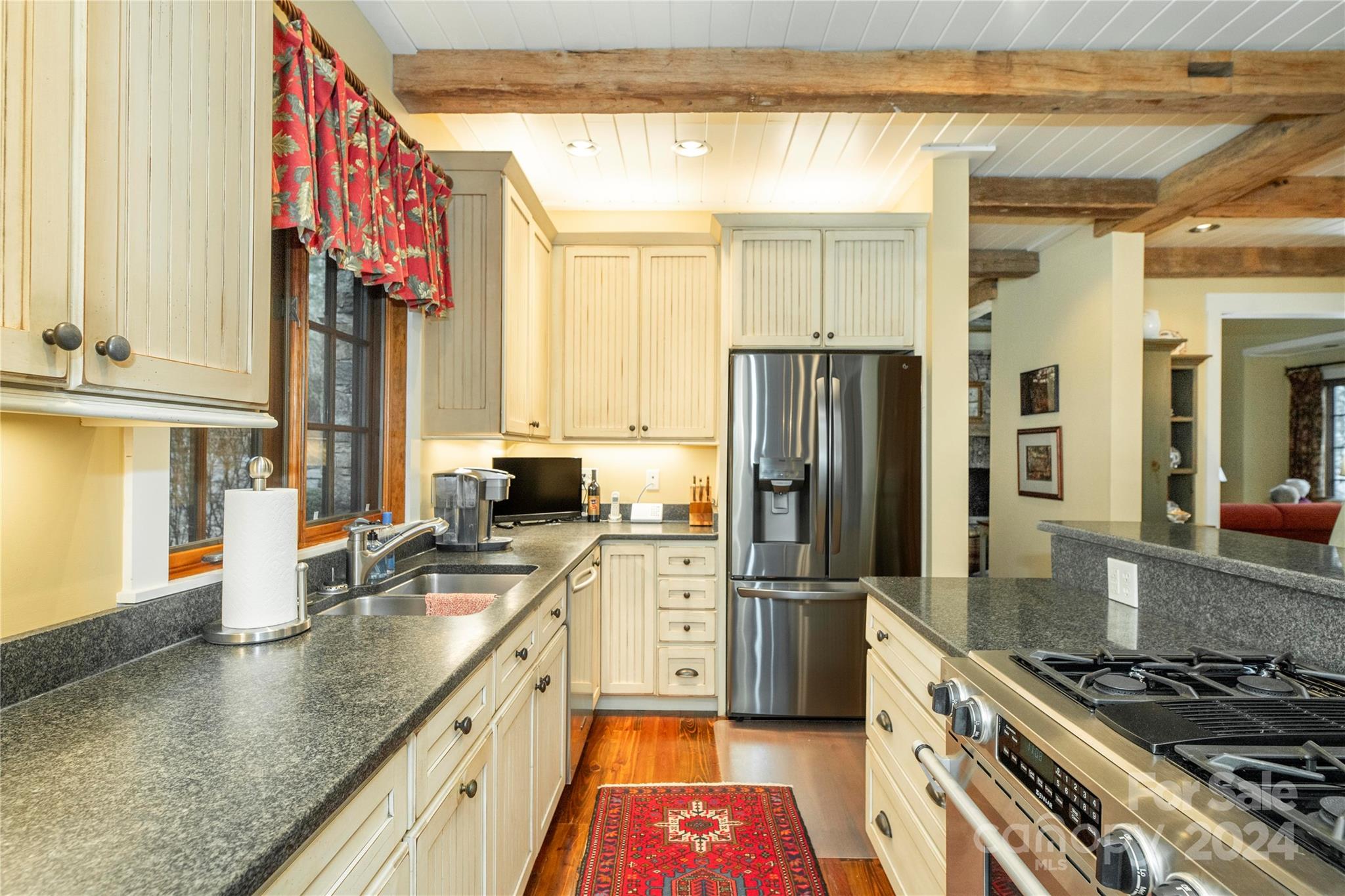 Straus Park - Residential