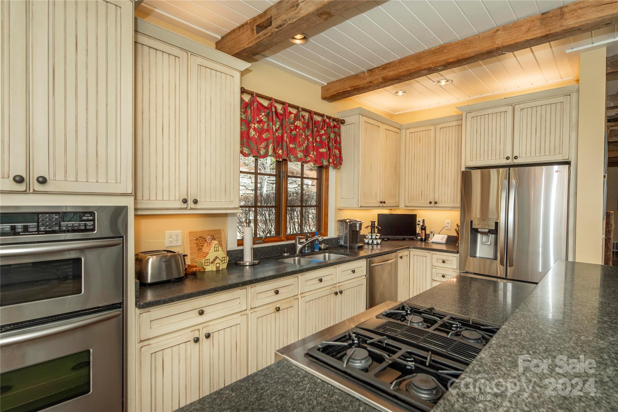 Straus Park - Residential