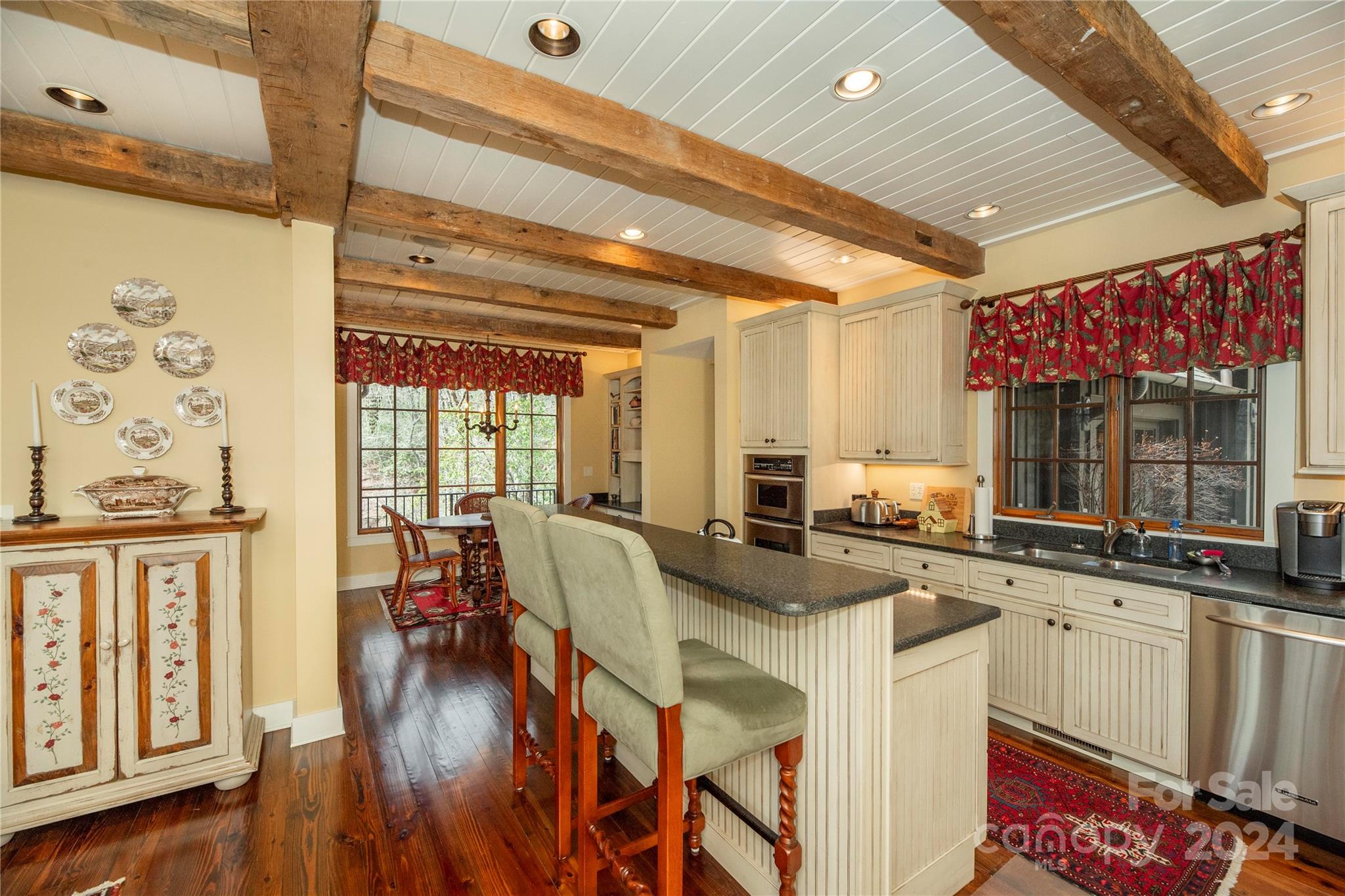 Straus Park - Residential