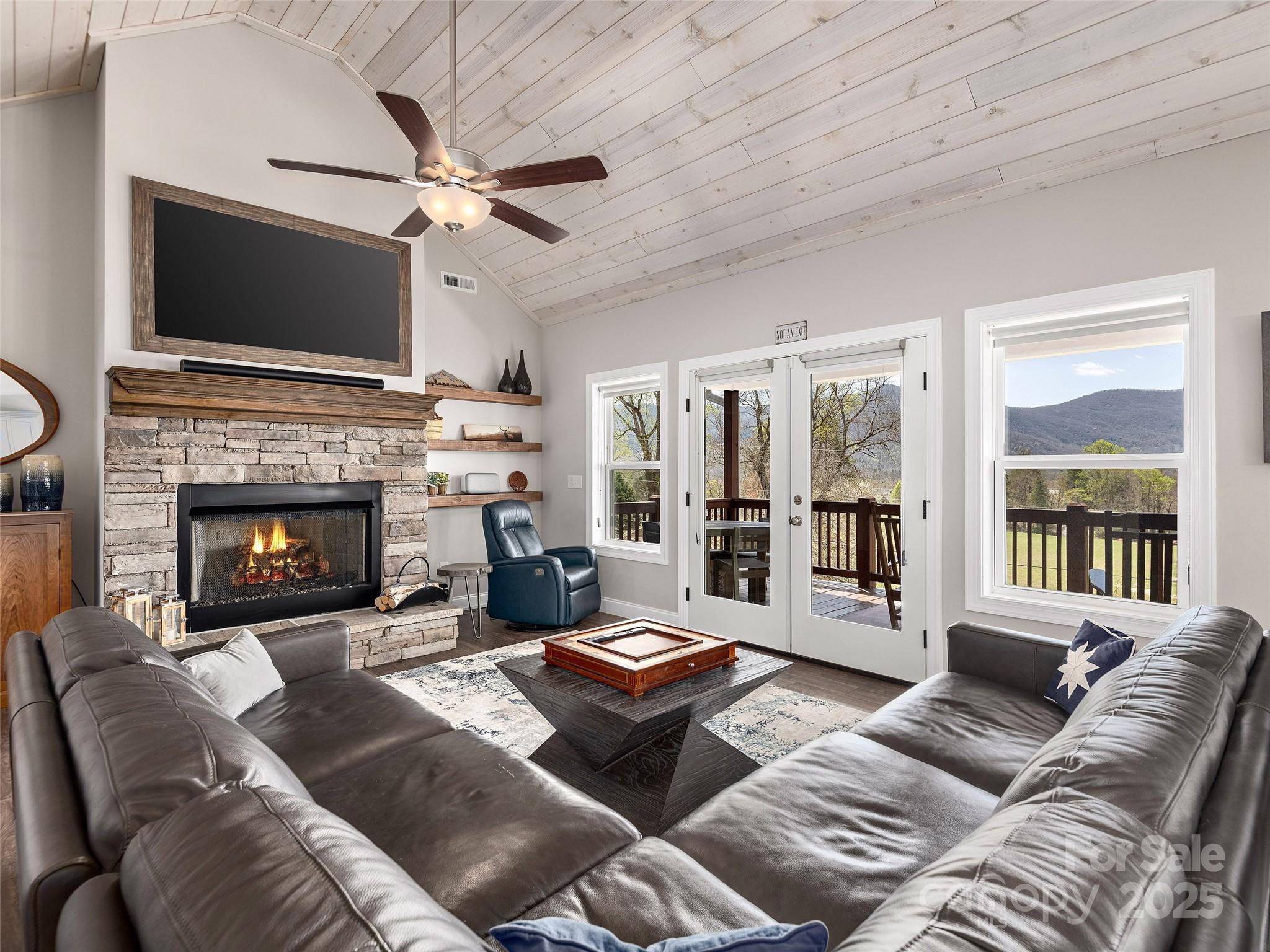 116 Whispering Wind Drive
