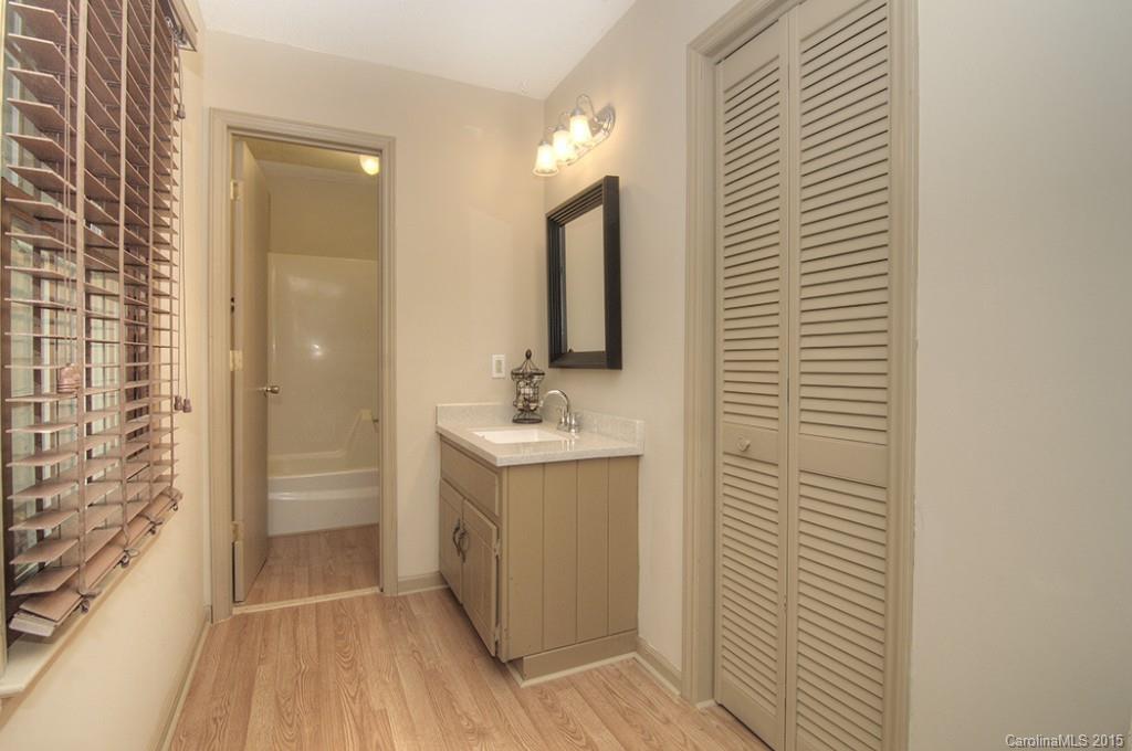 Tega Cay - Residential