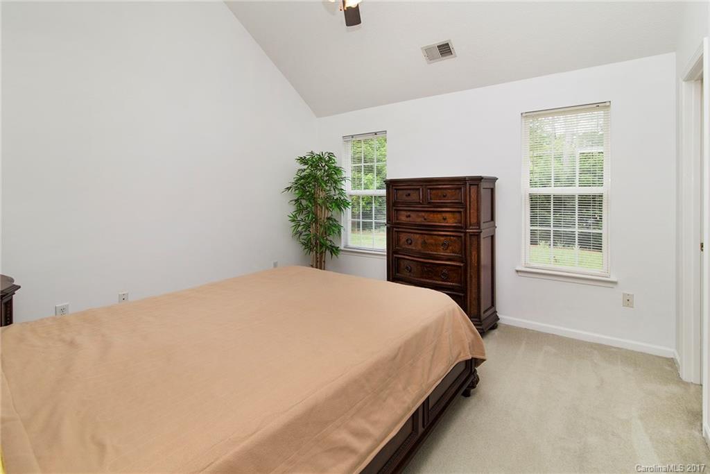 Jordans Pond - Residential