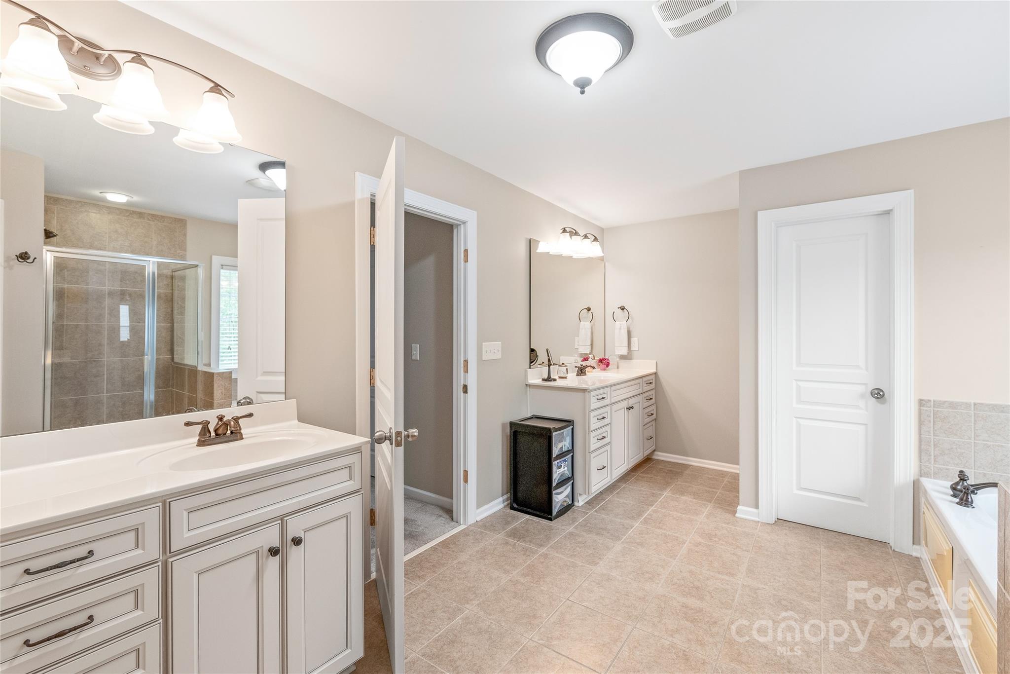 The Vineyards on Lake Wylie - Residential