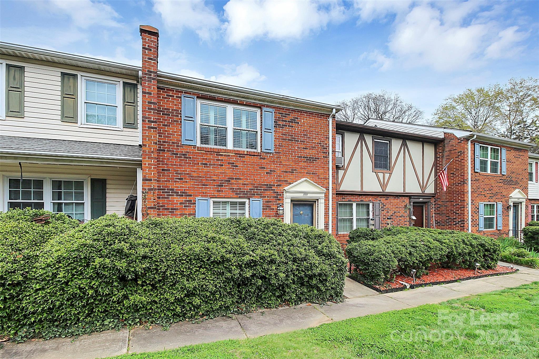 Lexington Commons - Residential Lease
