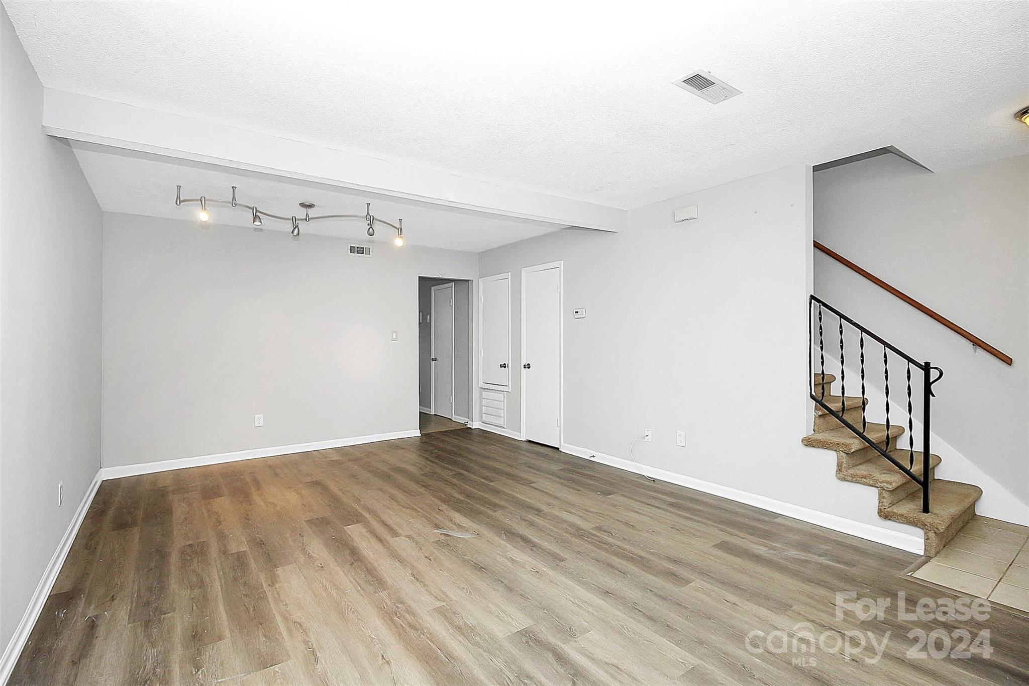 Lexington Commons - Residential Lease