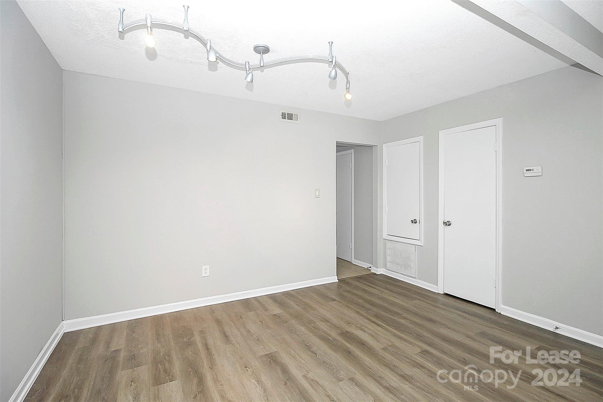 Lexington Commons - Residential Lease