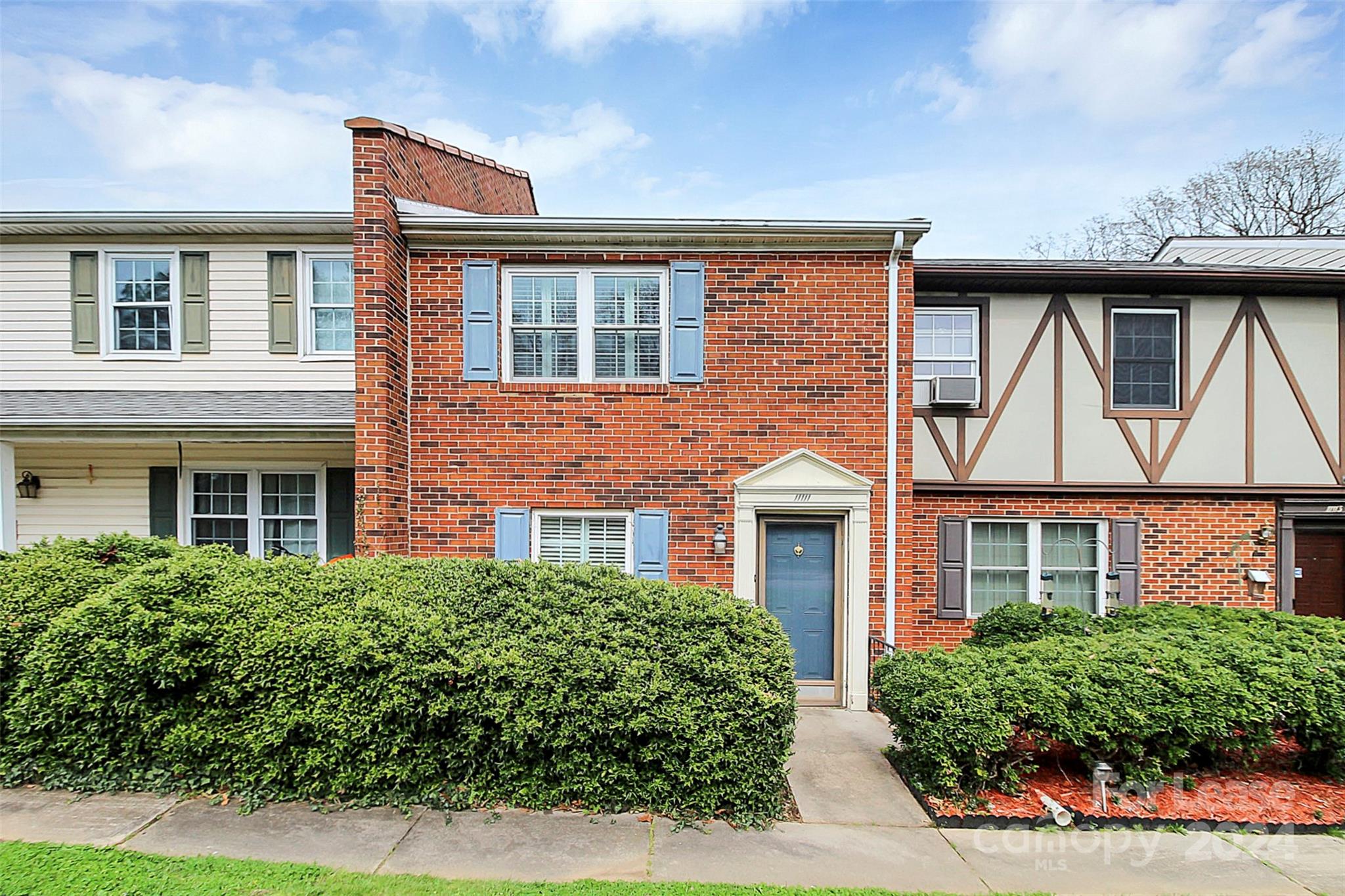 Lexington Commons - Residential Lease