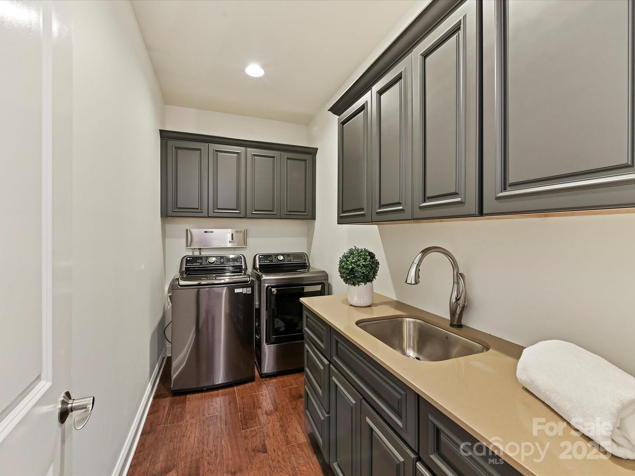 Robbins Park - Residential