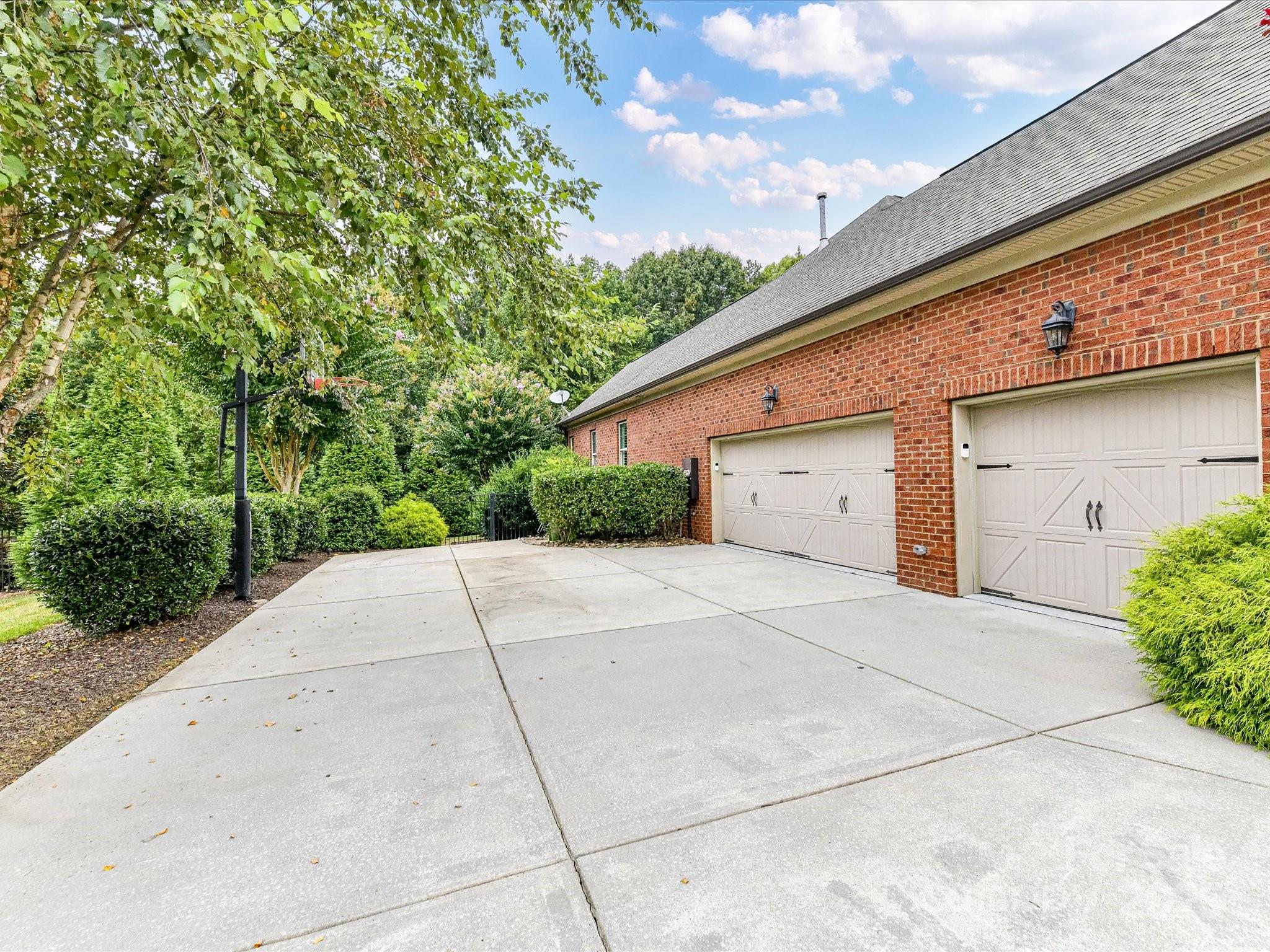 Robbins Park - Residential