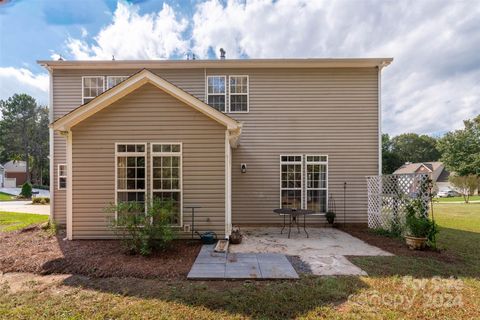 A home in Pineville