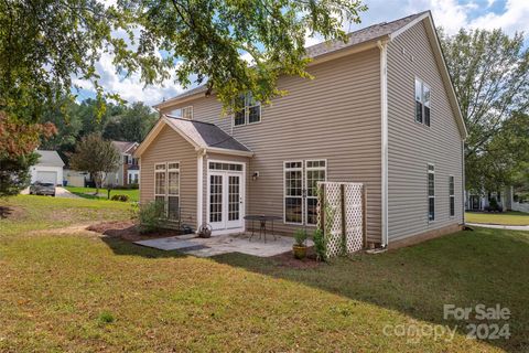 A home in Pineville