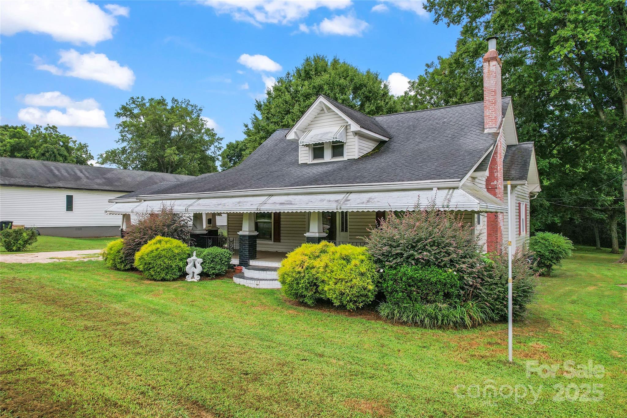 2407 N Main Street