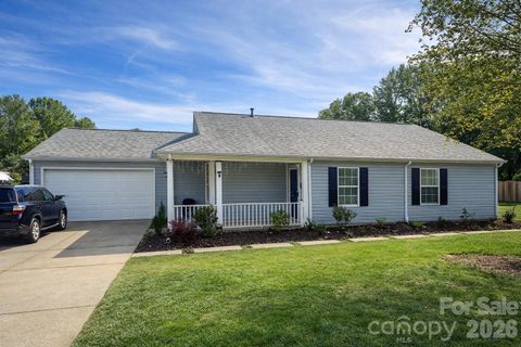 Photo of 12151 Stewarts Crossing Drive, Charlotte, NC 28215 (MLS # 4368796)