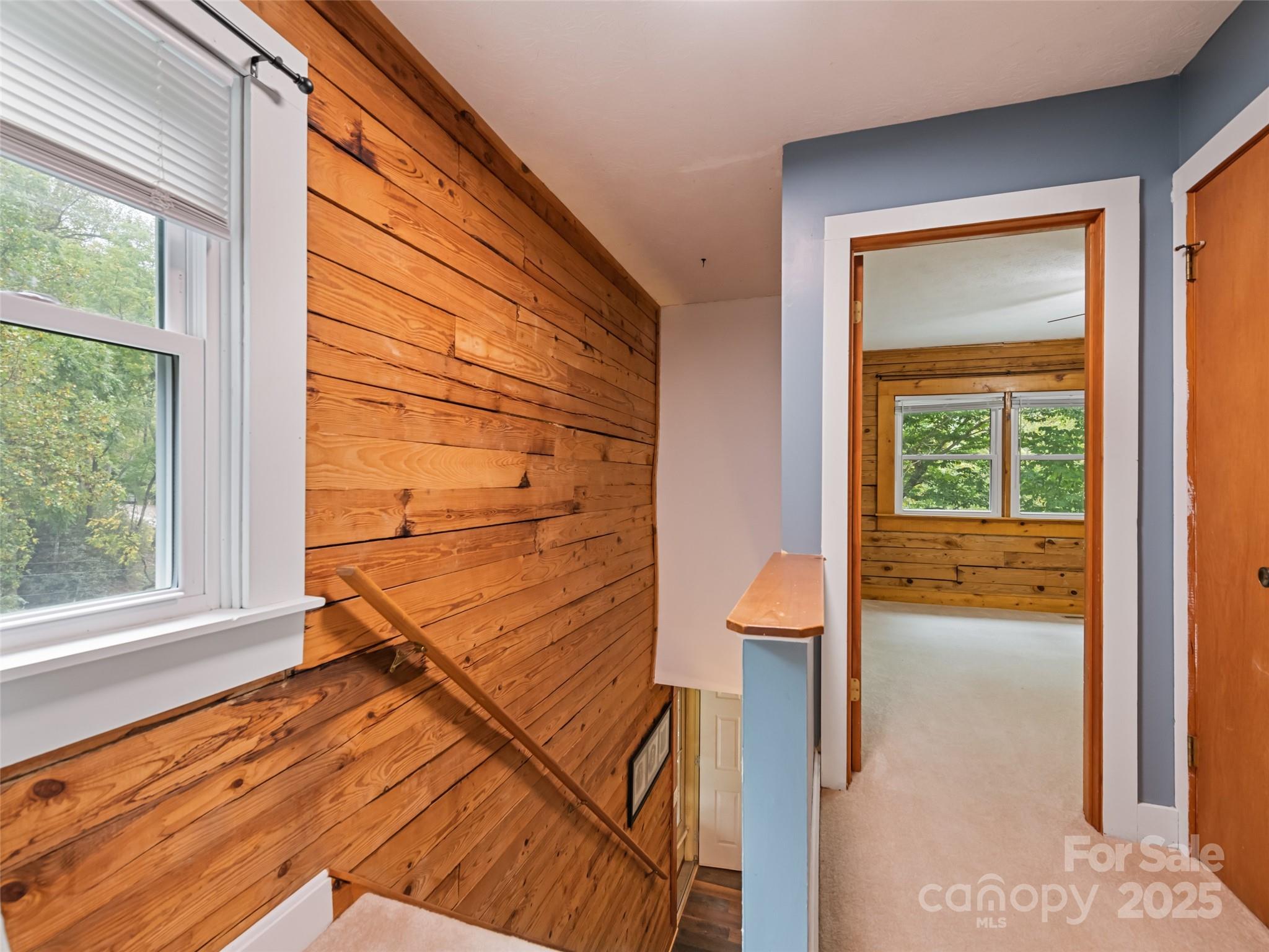 HEMLOCK VILLAS - Residential