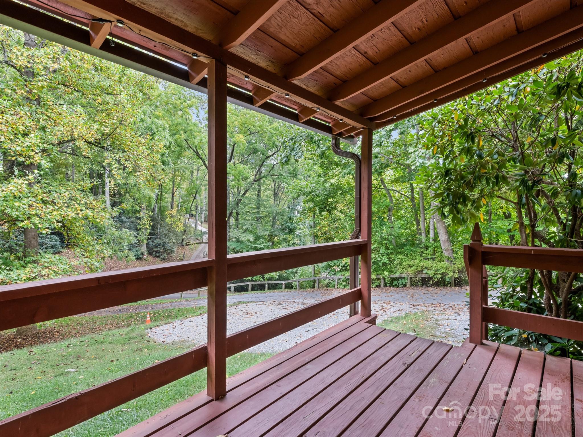 HEMLOCK VILLAS - Residential