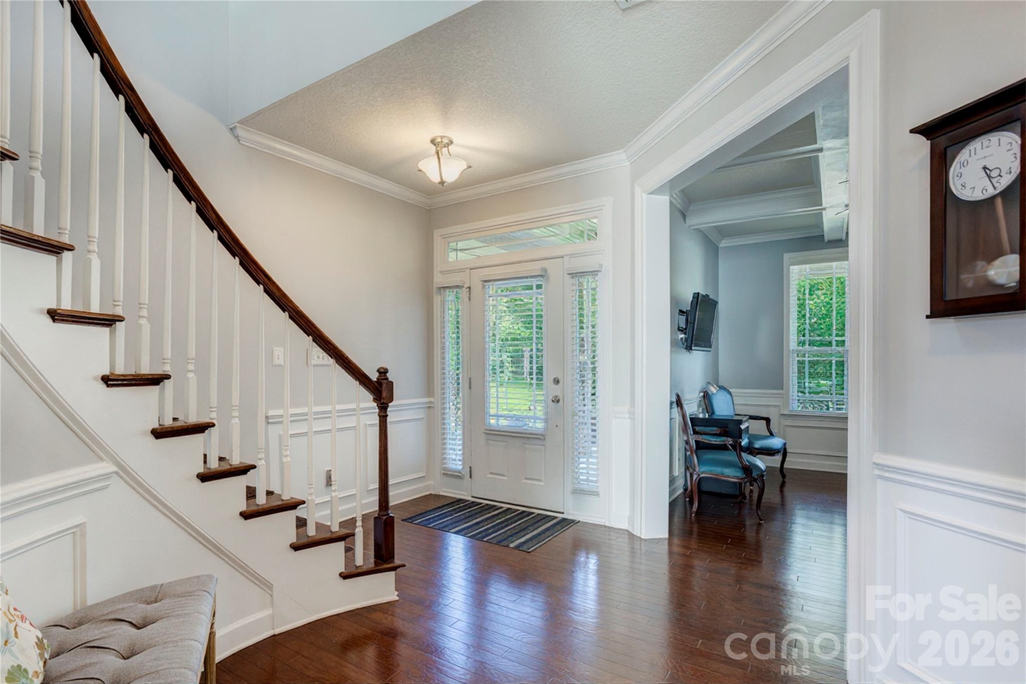 255 Perennial Drive NW