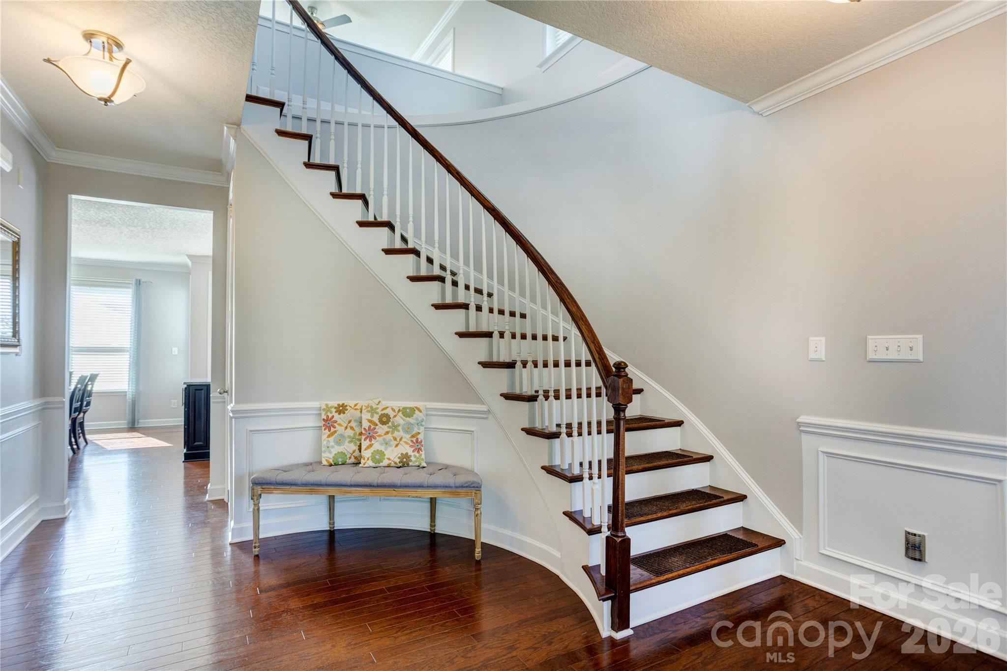255 Perennial Drive NW