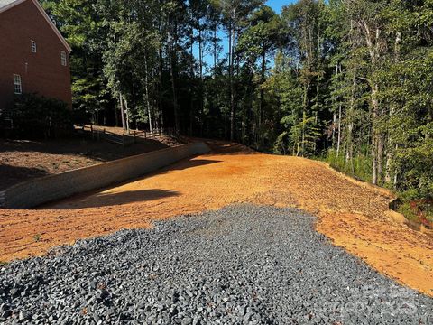 12111 Overlook Mountain Drive Charlotte NC 28216