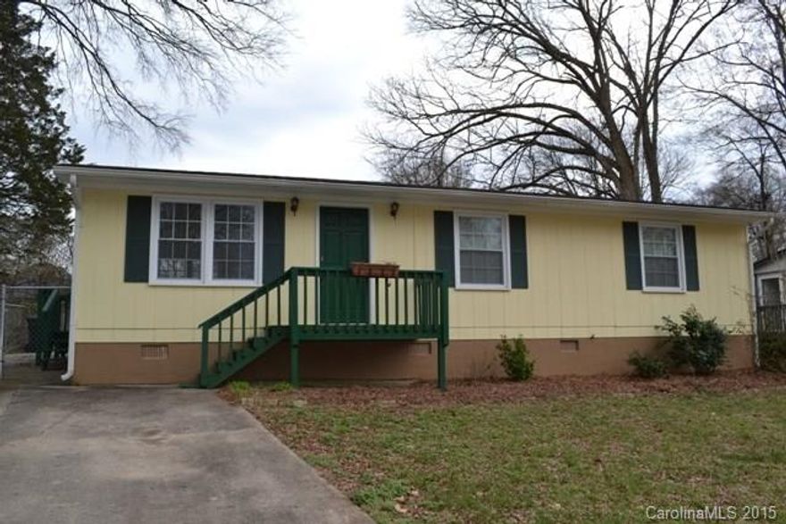 Cute as can be and move in ready.  New roof in 2009, replacement windows, HVAC only 2 years old.  3 bedrooms, 1.5 baths, fenced back yard, side entrance.  Great location.