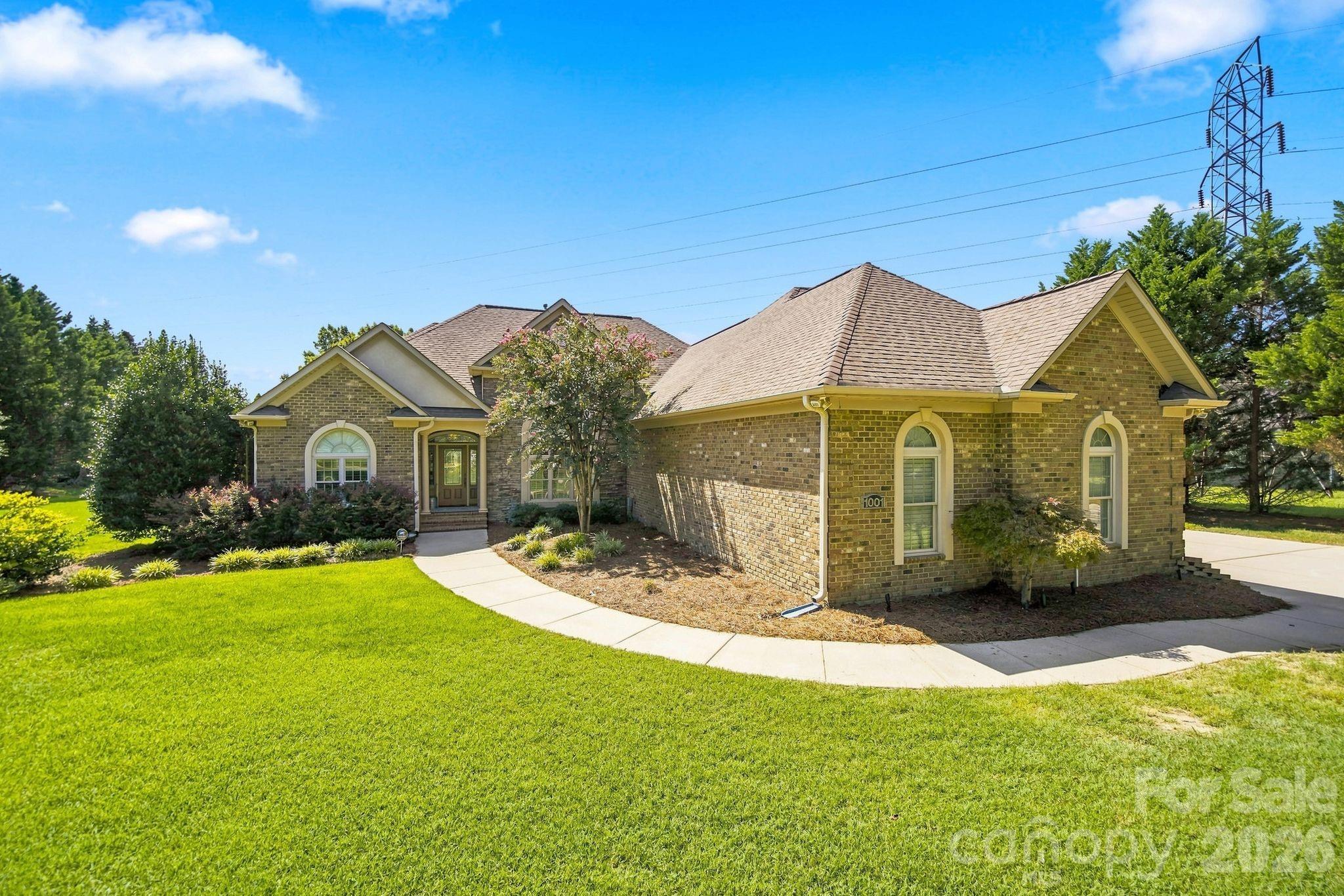 1001 Heritage Acres Drive