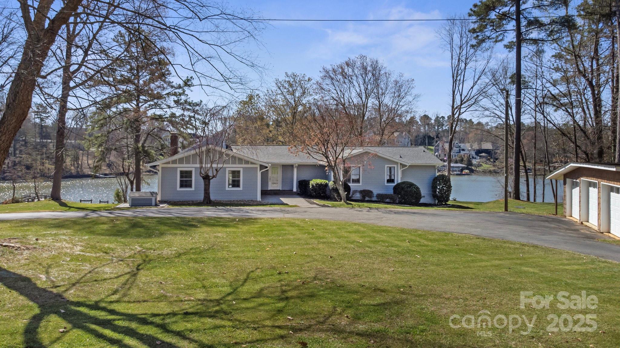 7326 Elmwood Lane