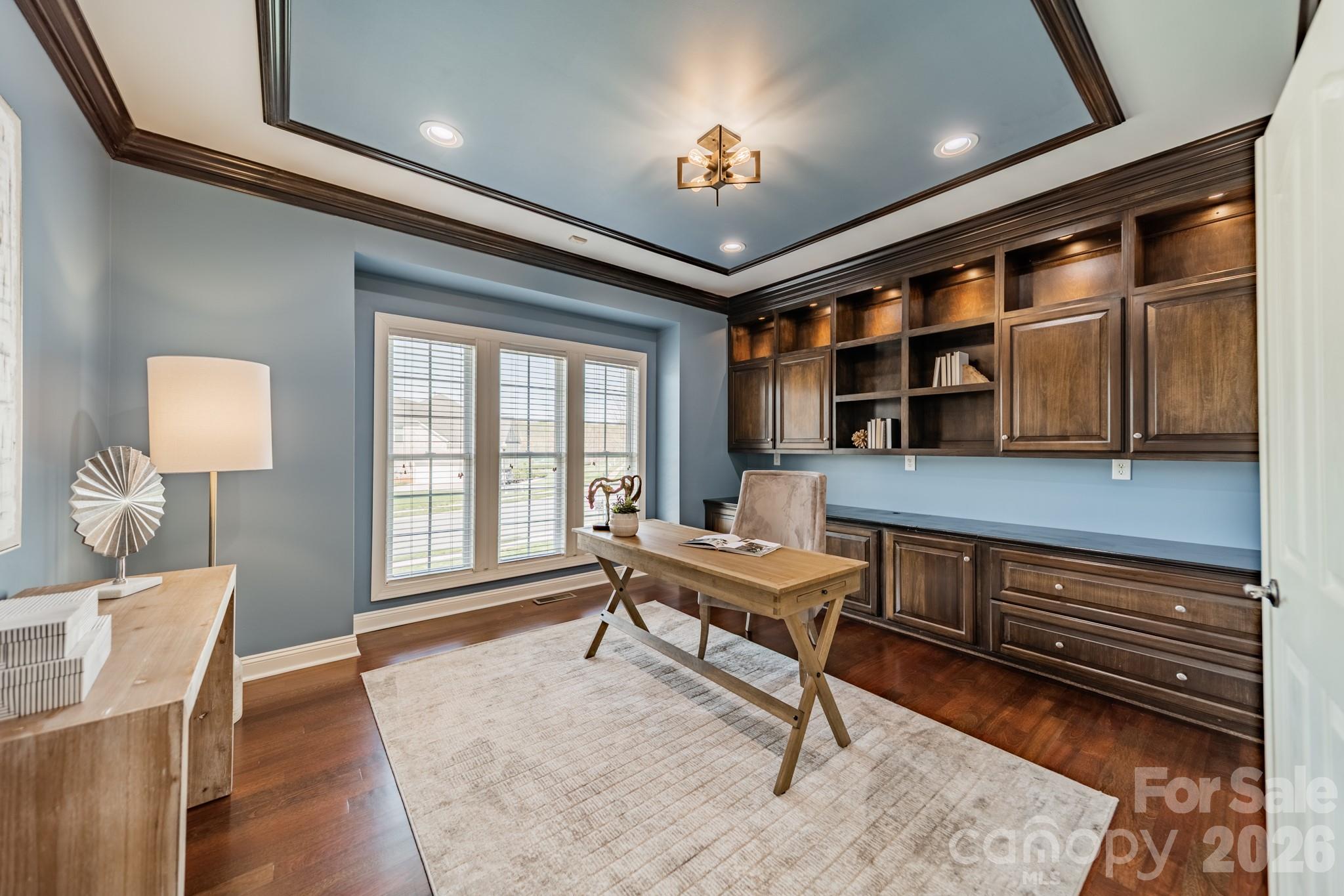 Hollister - Residential