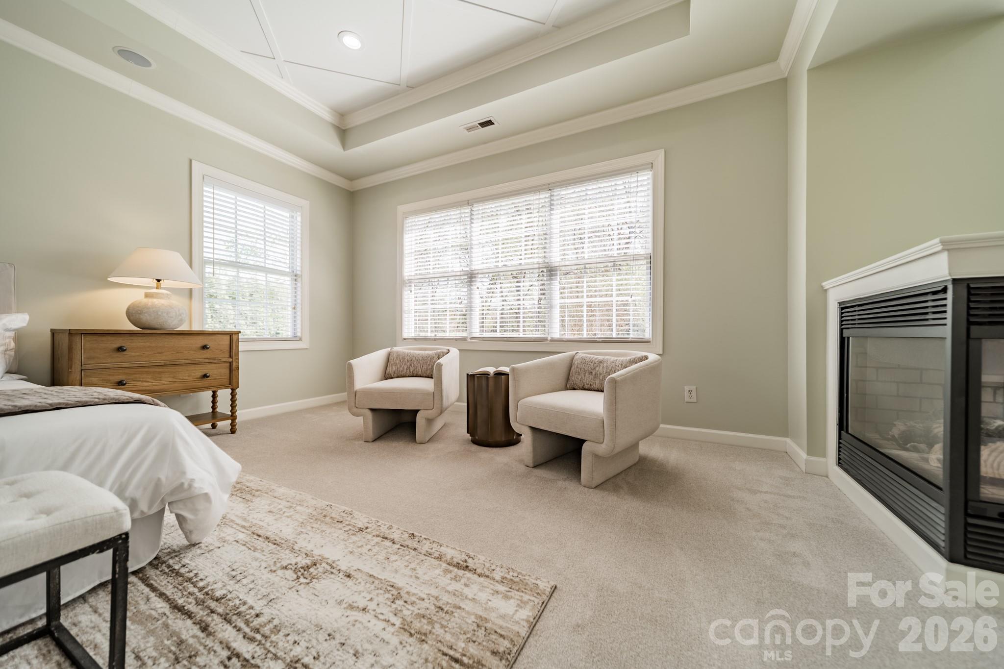 Hollister - Residential