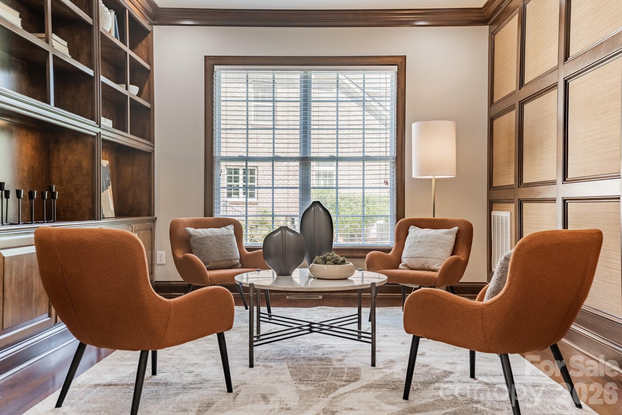 Hollister - Residential