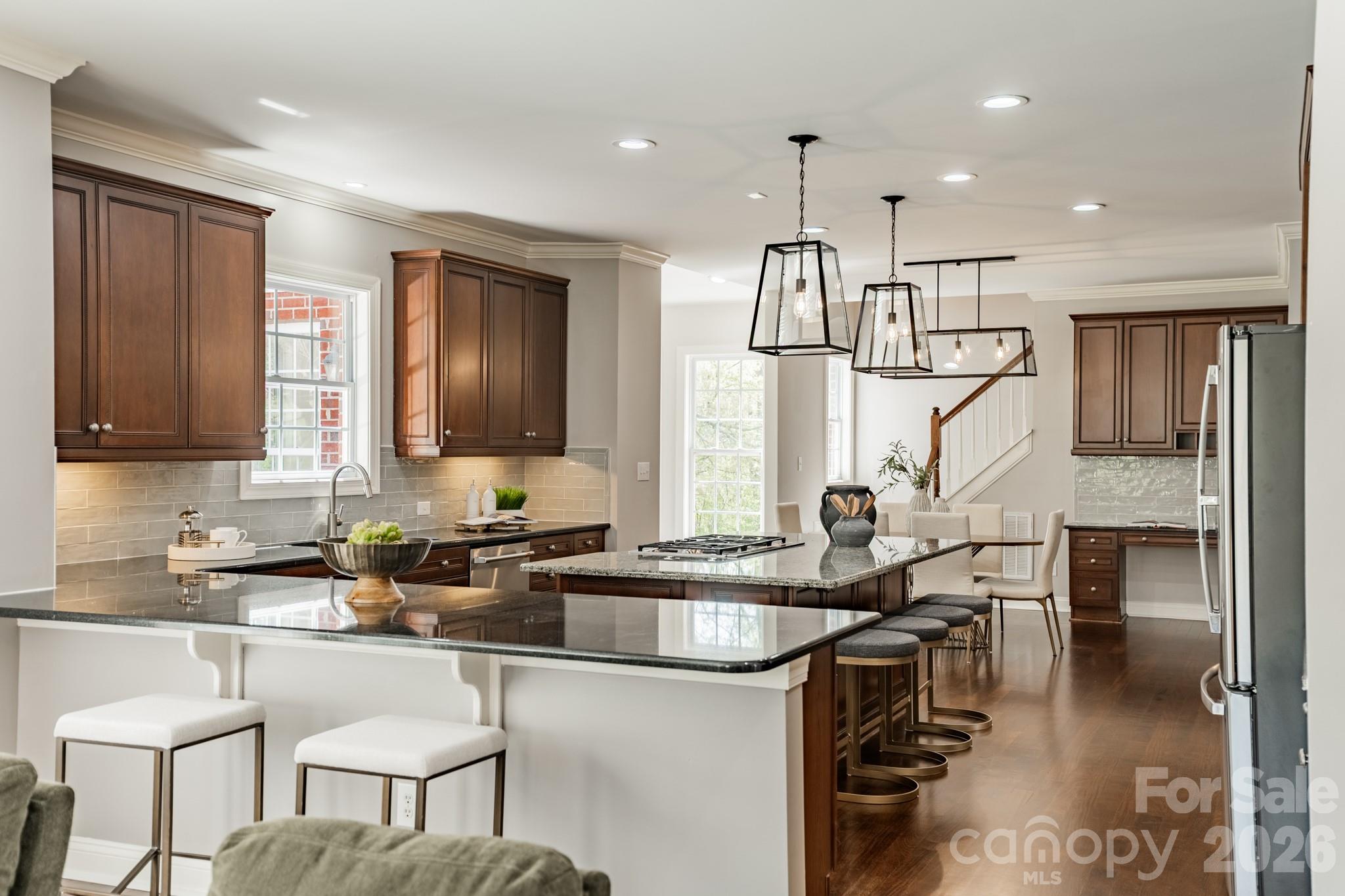 Hollister - Residential