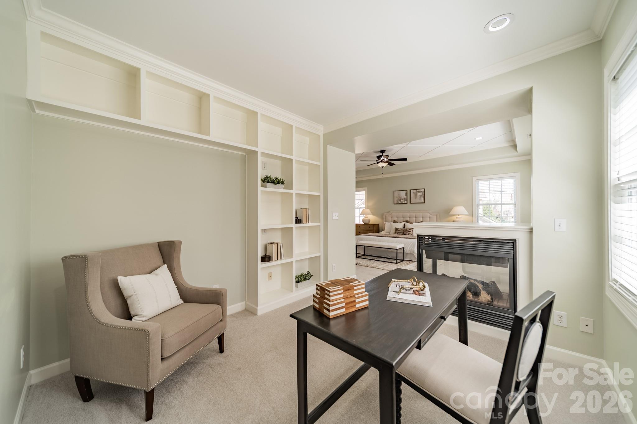 Hollister - Residential