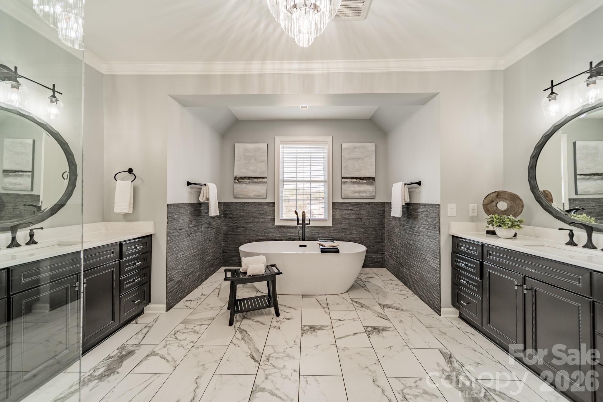 Hollister - Residential