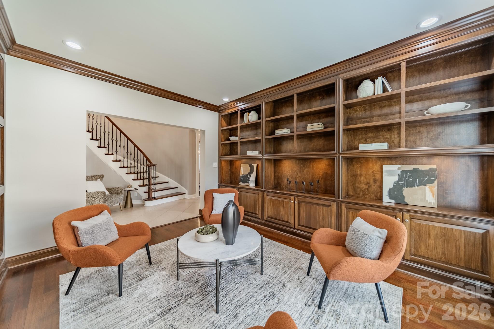 Hollister - Residential