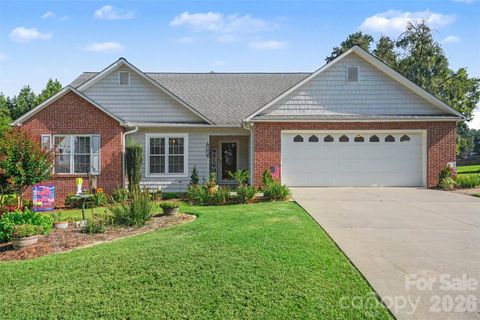 Photo of 563 Marigold Drive, Kannapolis, NC 28083 (MLS # 4401895)