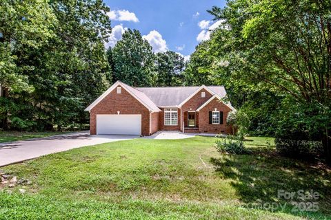 135 Woodstork Cove Drive Mooresville NC 28117