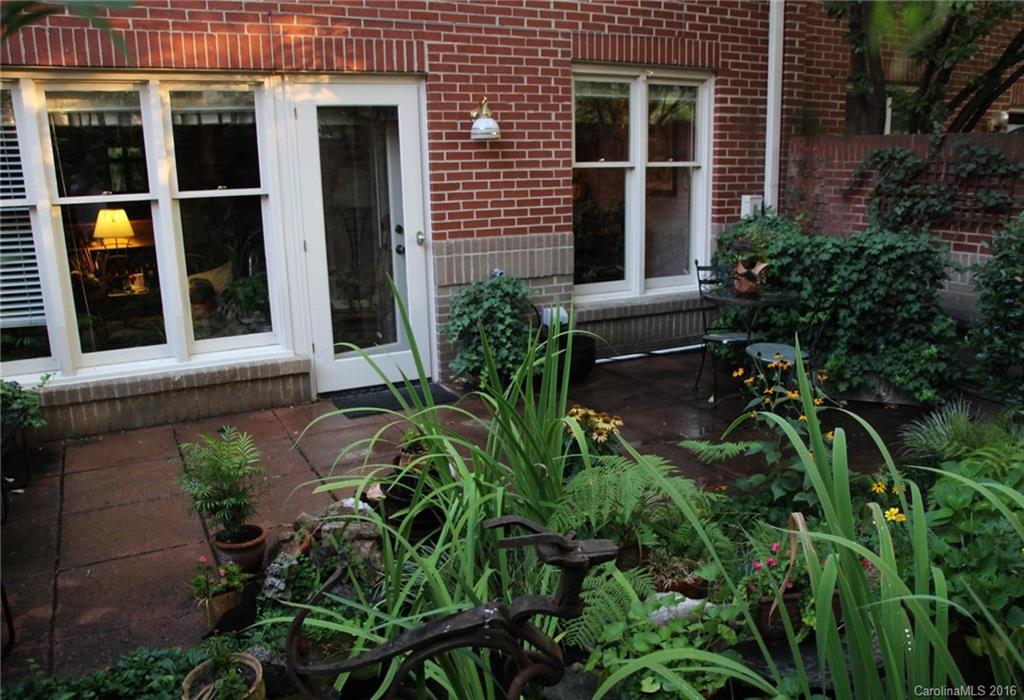 Settlers Alley - Residential