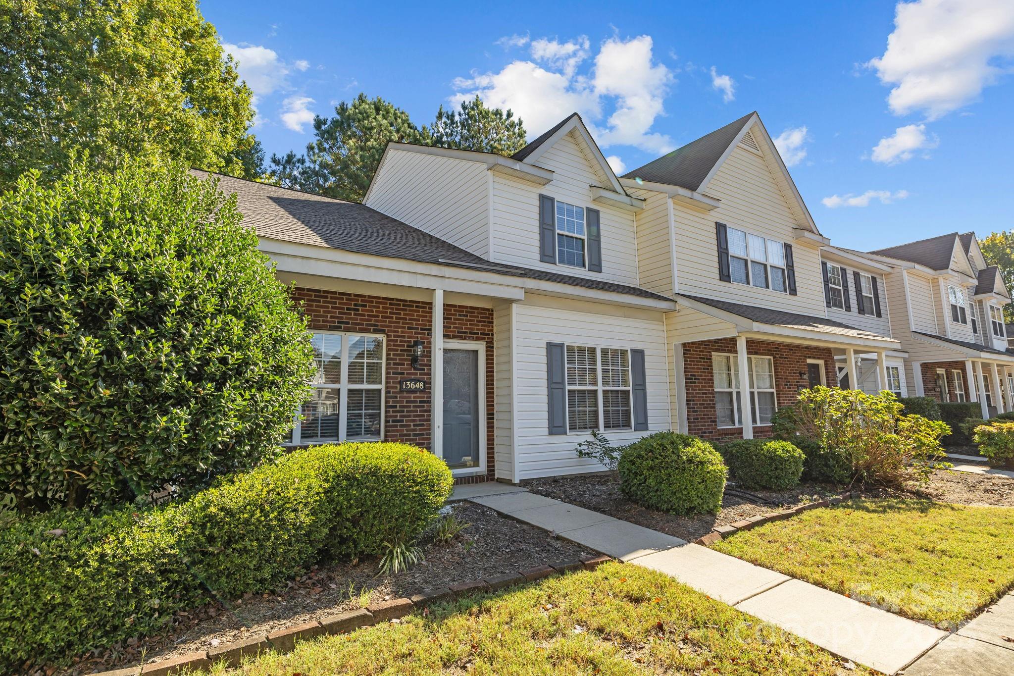 13648 Meade Glen Court