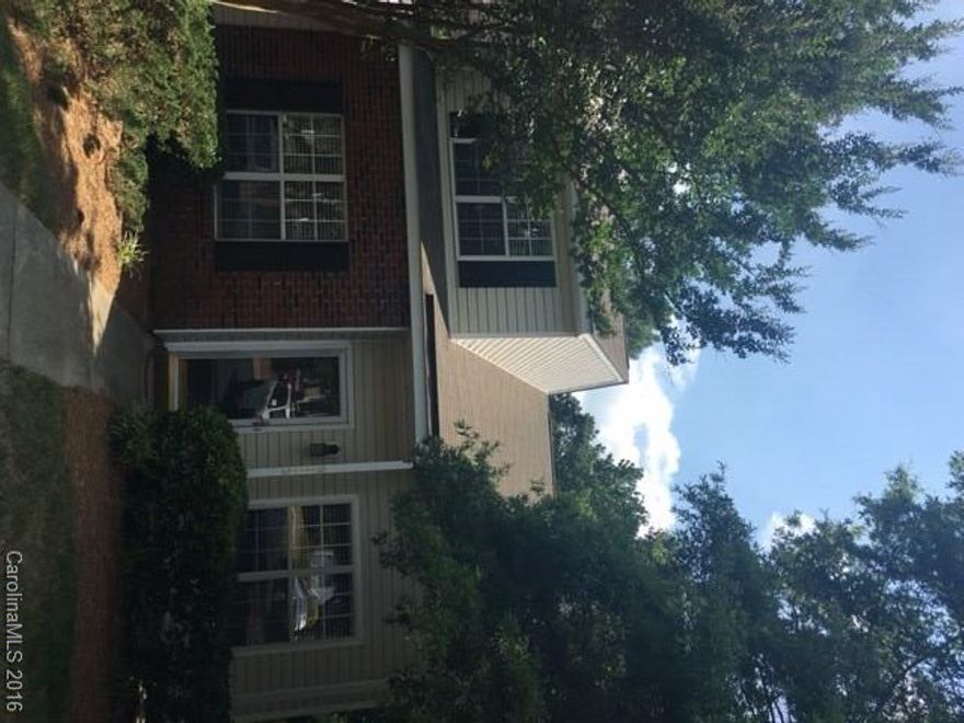 Located in Rossmore subdivision, this two story townhouse is available for immediate lease. Hardwoods greet you, fresh, modern gray tones throughout the main level, includes fireplace and master bedroom on first floor. Kitchen is complete with all major appliances, large island, and plenty of cabinets for storage. Two additional bedrooms upstairs share the second full bath. Large patio in back with storage closet. Community pool!