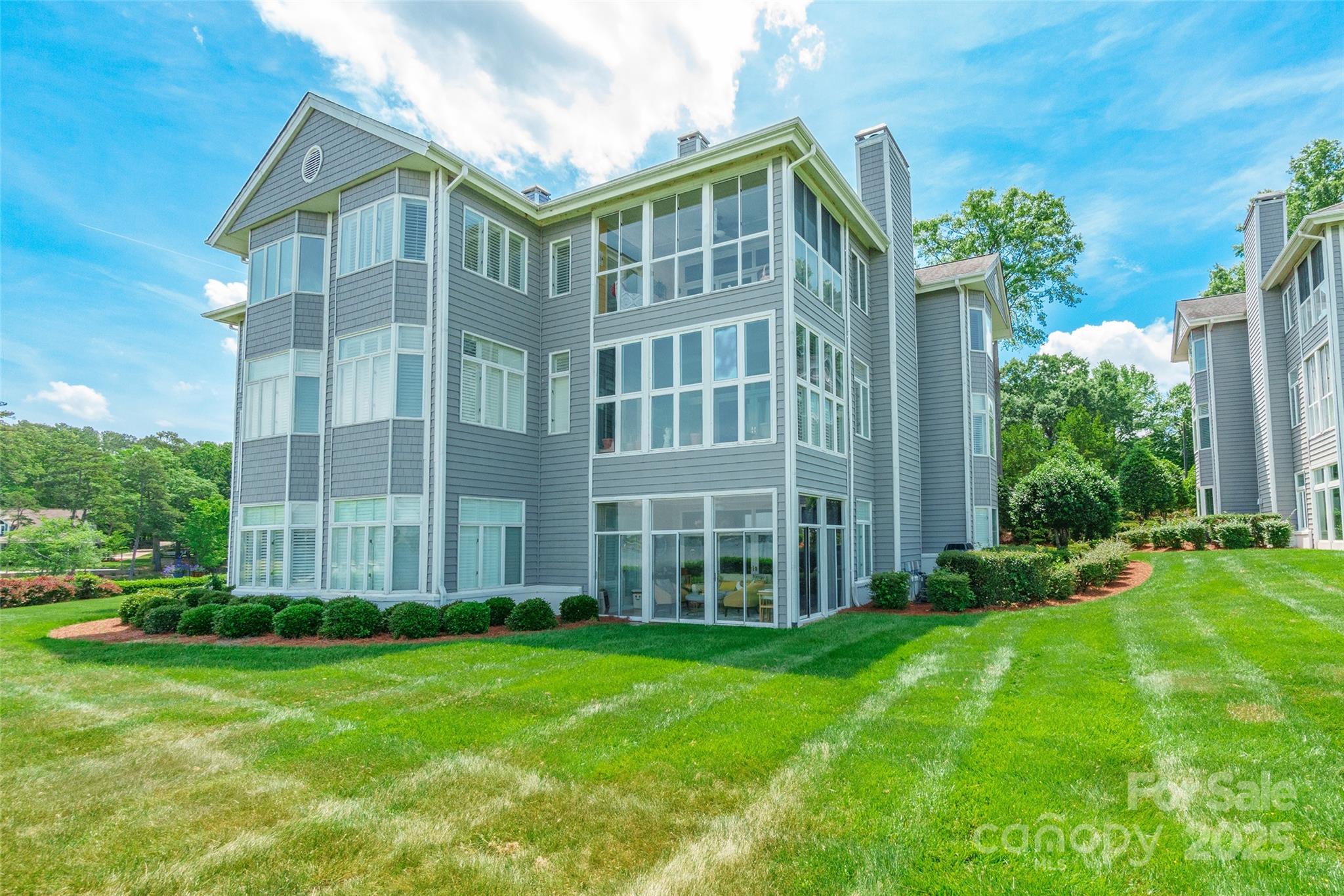 Lake Club - Residential