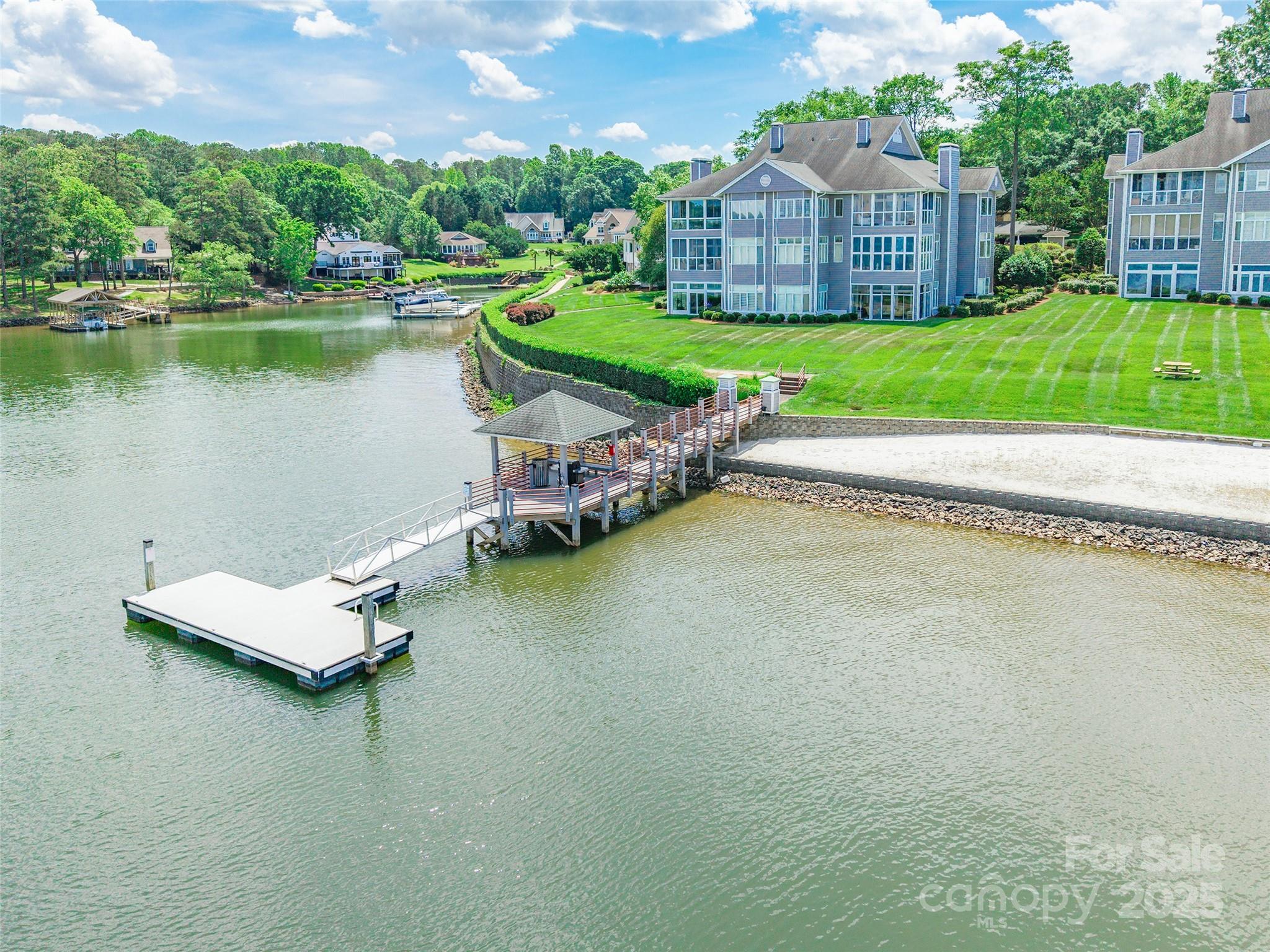 Lake Club - Residential