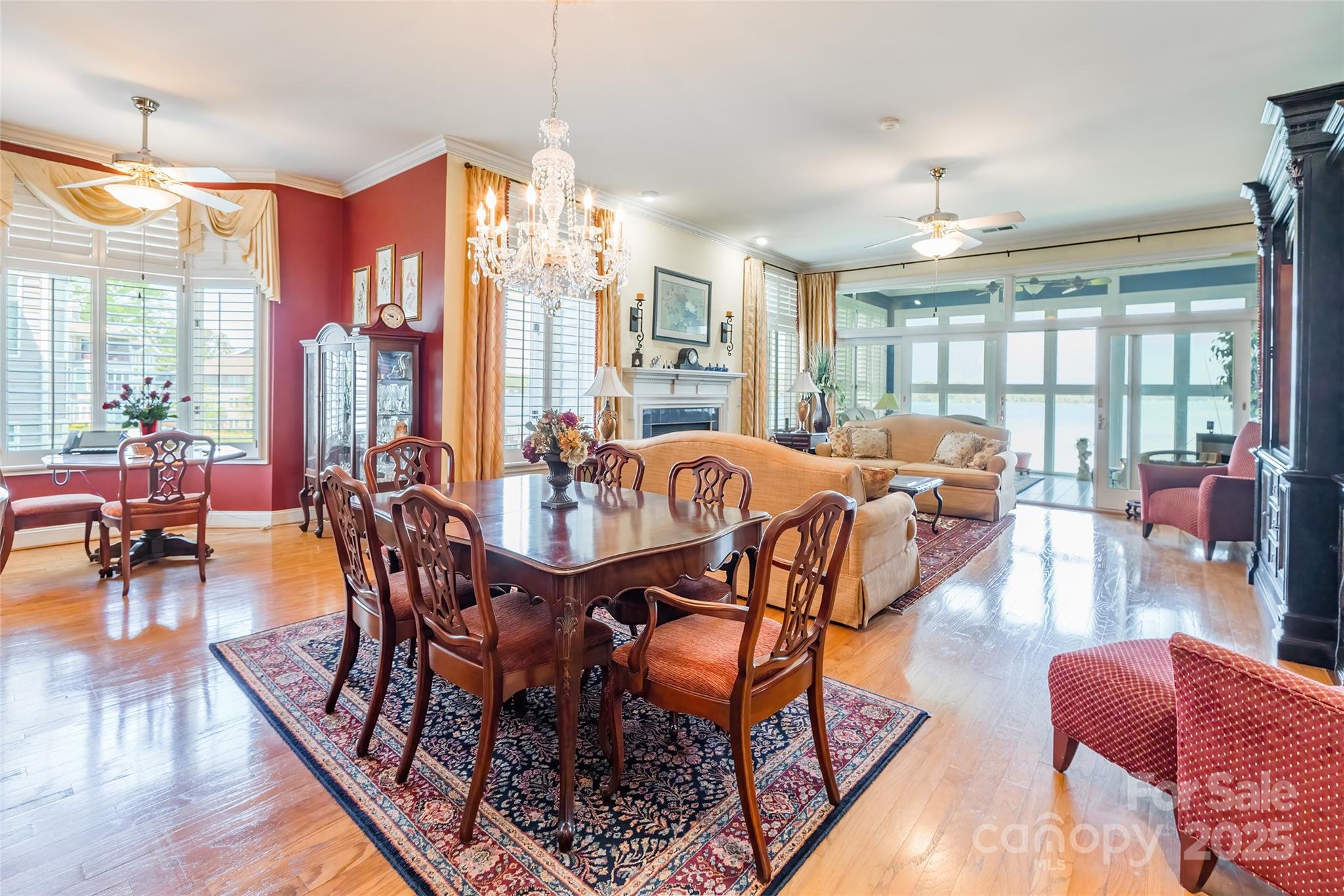 Lake Club - Residential