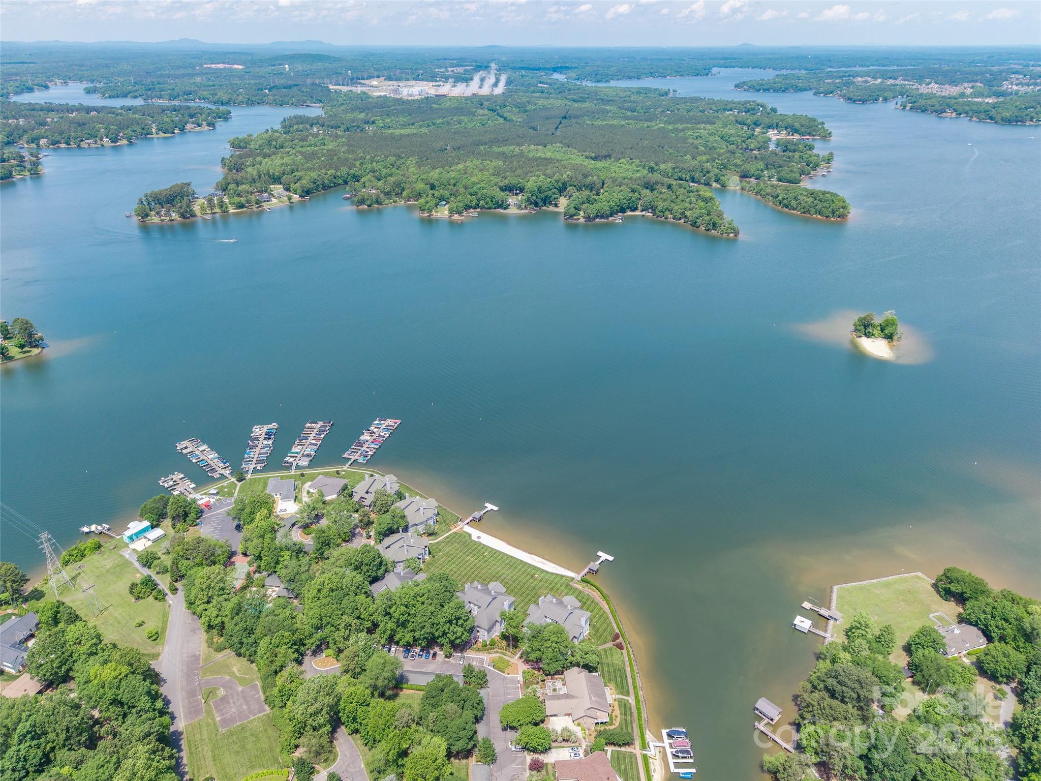 Lake Club - Residential