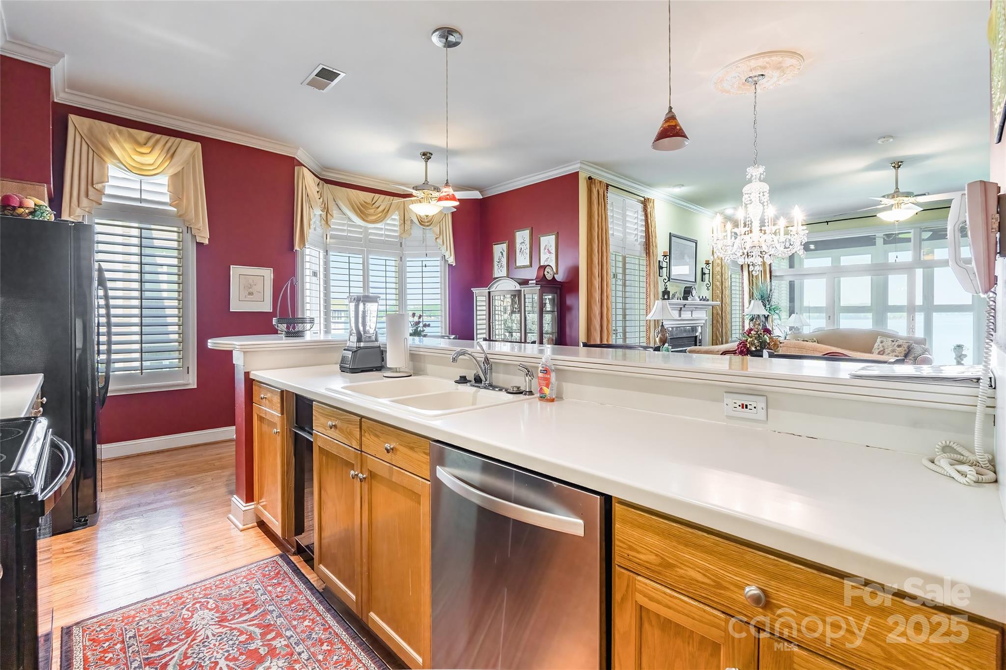 Lake Club - Residential