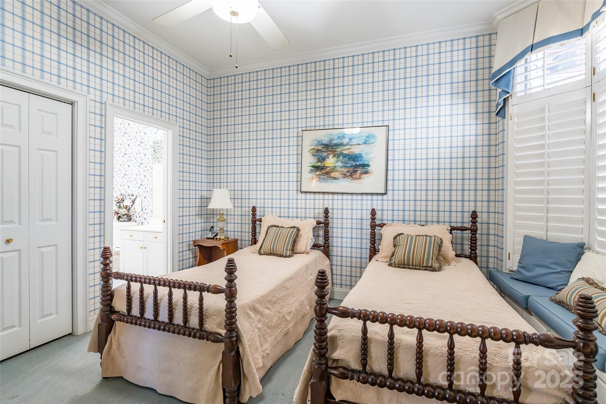 Lake Club - Residential