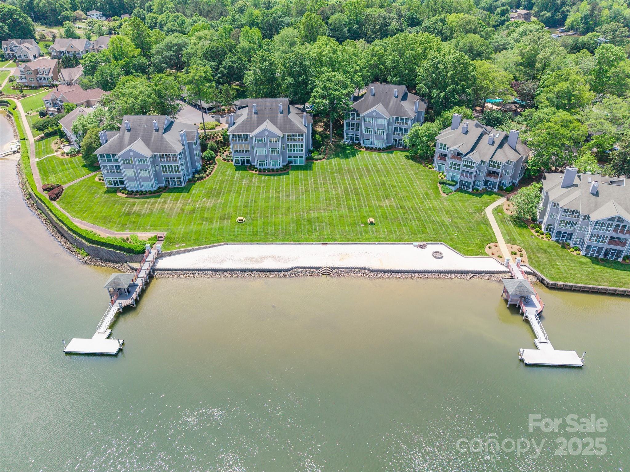 Lake Club - Residential