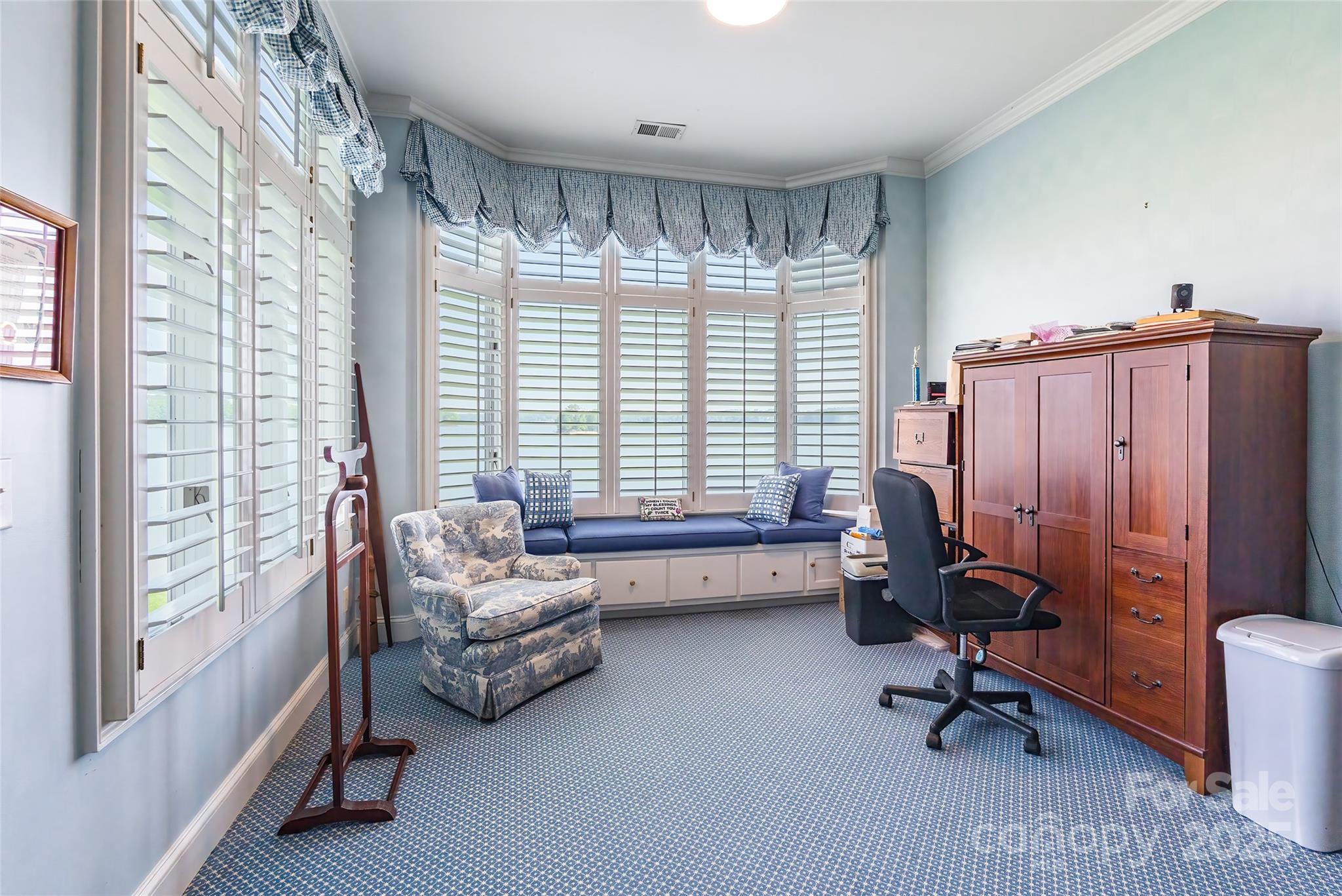 Lake Club - Residential