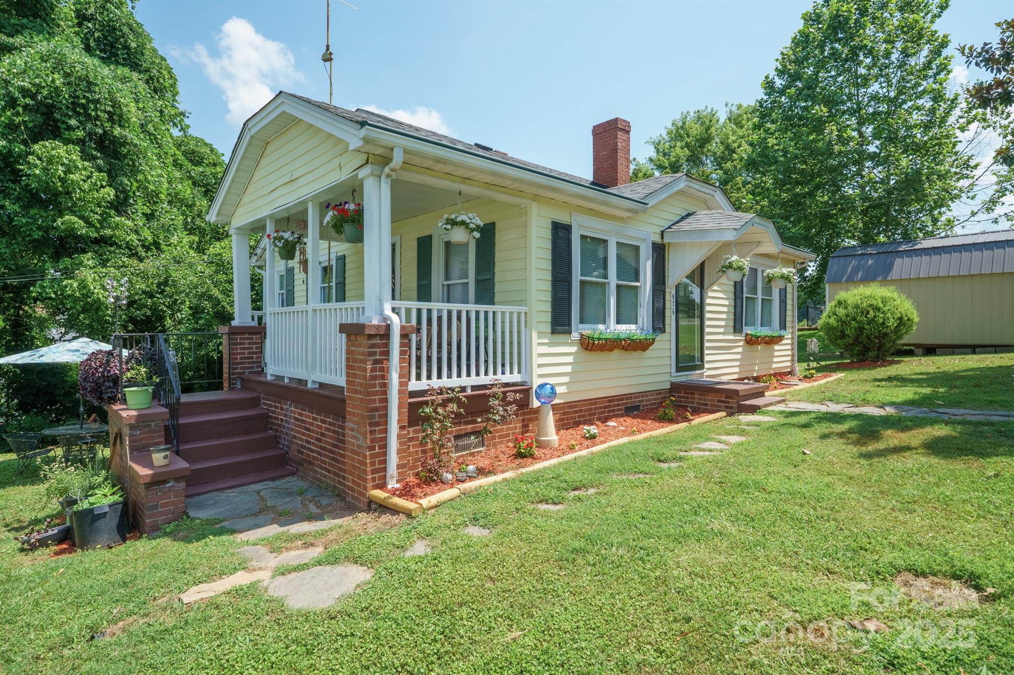 576 Washington Avenue NW